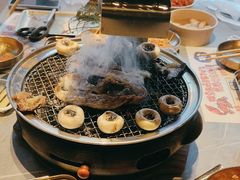 -草家酱蟹炭火烤肉店(珲春南路一店)