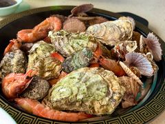 老灶蒸汽海鲜锅-巧克力渔家.小船海鲜胶东菜(万平口店)