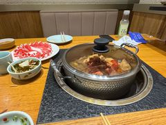 -额尔敦传统涮.冰煮羊火锅(乌兰察布体育场店)