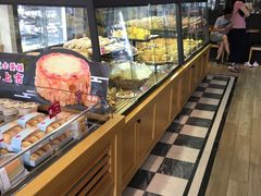 面包甜点陈列柜-味多美(民星路店)