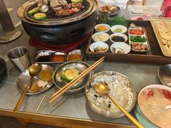 -围炉肉舍•炭烤活鳗•丹东海鲜烤肉(步行街店)