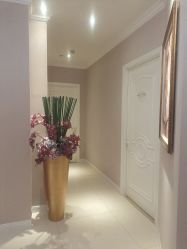 -蕾蕾美颜美容美体