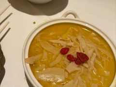 -桂满陇·手作小笼包&江南叫花鸡(中山公园店)