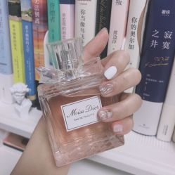 -SixOne六一日式美甲美睫