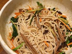鸡丝凉米线-云海肴·汽锅鸡·云南菜(苏州中心店)