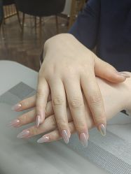 -小黑瓶美甲美睫