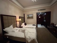 -曲江惠宾苑宾馆(大雁塔大唐不夜城店)