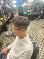 -海文先生国潮烫染男士理发馆