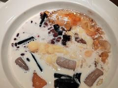 -RUXU入续糖水铺与包(卓悦中心店)