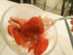 草莓提拉米苏芝士雪-满记甜品(巴黎春天宝山店)