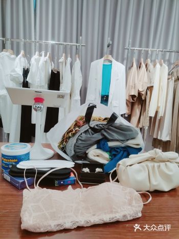 在他们家买衣服男朋友都不多说话性价比超高