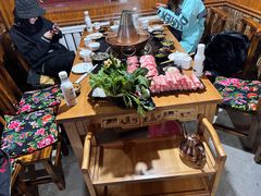 -果松木炭酸菜铜火锅·外婆参鸡汤