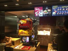 -麦当劳(新王府井店)