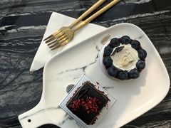 -UNI UNI(环亚凯瑟琳店)