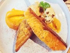 烤三文鱼-ATLAS COFFEE(雅居乐中心店)