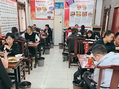 -湖南人家湘菜馆(镇江路店)