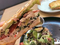 -HELLO 27 意面·沙拉·帕尼尼