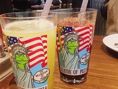 牛油果奶昔-Tubestation站点比萨(高新万达ONE店)