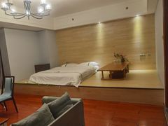 -凤凰印象公寓(深圳罗湖大剧院东门店)