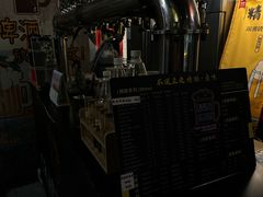 -不误正夜·精酿啤酒馆(富临理工店)