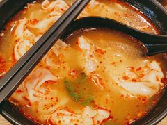 -小杨生煎(金山百联购物中心3楼店)