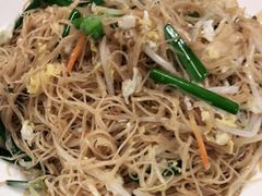 -正宗普宁豆干坊·洪记砂锅粥(红领巾路店)