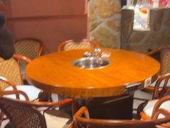 -东巴婆婆云南鱼豆花火锅(大东门店)