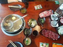 -高兴壹锅·潮汕鲜牛肉火锅(良乡梅花庄店)