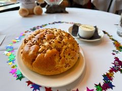 招牌洋葱面包配黄油-莫尔顿牛排坊(浦东ifc店)