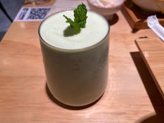 牛油果飞奶昔-火山屋台(新街口店)