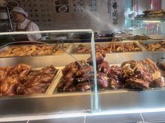 -老鼎万春卤菜(五代传承创始老店)