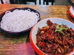 -老闵田螺馆·南昌特色小炒(梦时代店)