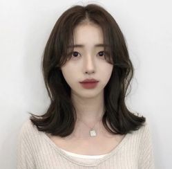 -变画·发型STUDIO