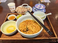 -蟹上黄·蟹黄面·江南糖水(人民广场店)