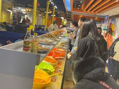 自助取餐区-爱客得牛排海鲜烤肉·火锅自助(春熙路黑金好店)