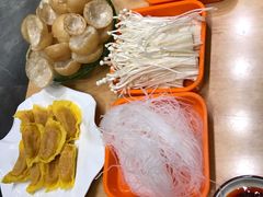 -聚汇三少·龙虾·中餐厅(莫邪路新天地店)