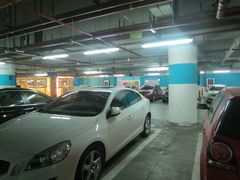 场地-久光百货-地下停车场