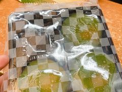 -全家便利店(襄阳南路店)