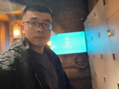 -暴风岛沉浸式体验馆(百联世纪店)