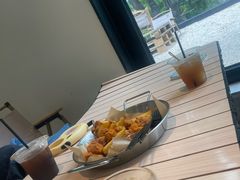 -J Create城市露营咖啡·简餐·宠物(上海动物园店)