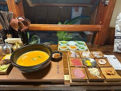 -银米·云南传统过桥米线(双廊黑金冠店)