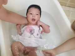 -爱月宝月嫂·育儿嫂