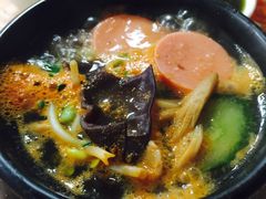 -李记特色罐罐米线(重庆中环大厦店)
