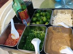 -四川小胡子海鲜(丁村万人海鲜广场店)