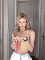 -丝语萱形象