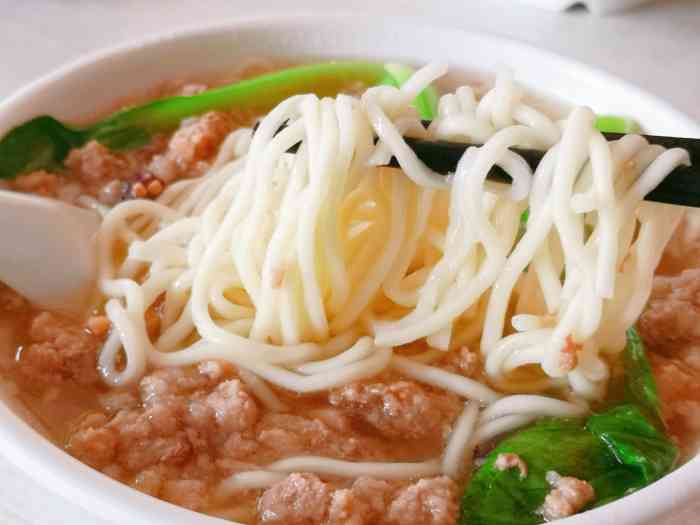 通师傅肉菜面(旧少年店)-"通师傅肉菜面 | 宁德很出名的特色小吃店.