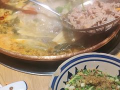 -洱火云南酸菜牛肉火锅(石景山当代商城店)