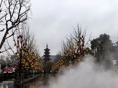 -龙华寺