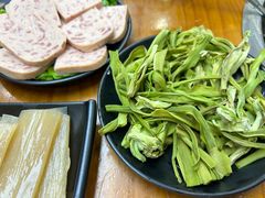 -曹丞相·地锅鸡·地锅鱼(武林店)