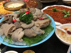 -一斗火锅·招财羊毛肚(泰吉滨江店)